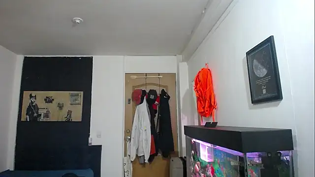 Snapshot of romeolovedark chatting on February 2025 05:51:02 AM romeolovedark online show from February 2025 05:51:02 AM