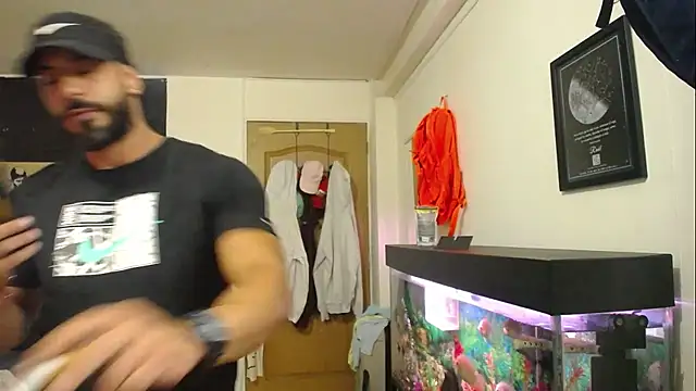 Snapshot of romeolovedark chatting on February 2025 11:59:02 PM romeolovedark online show from February 2025 11:59:02 PM