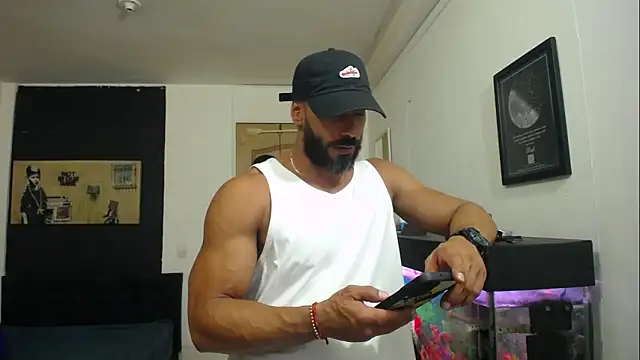 Snapshot of romeolovedark chatting on March 2025 04:36:02 AM romeolovedark online show from March 2025 04:36:02 AM