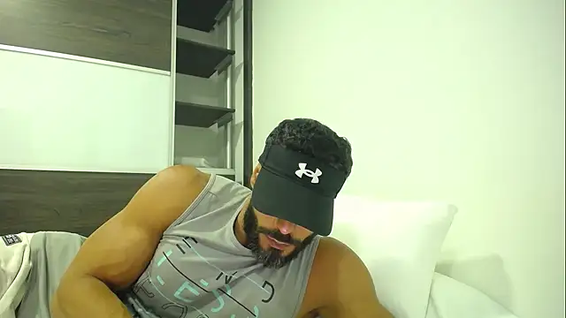 Snapshot of romeolovedark chatting on March 2025 11:33:01 PM romeolovedark online show from March 2025 11:33:01 PM