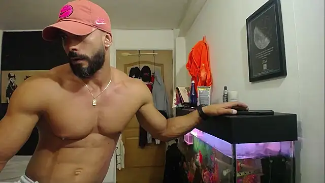 Snapshot of romeolovedark chatting on March 2025 05:36:01 AM romeolovedark online show from March 2025 05:36:01 AM