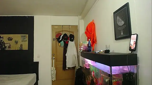 Snapshot of romeolovedark chatting on March 2025 03:12:01 AM romeolovedark online show from March 2025 03:12:01 AM