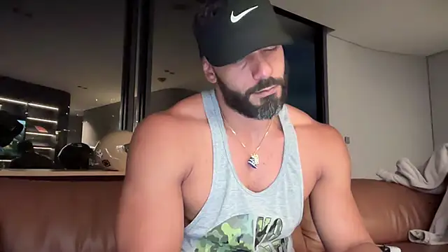 Snapshot of romeolovedark chatting on October 2025 05:48:01 AM romeolovedark online show from October 2025 05:48:01 AM