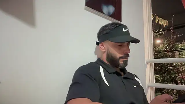 Snapshot of romeolovedark chatting on November 2025 03:23:01 AM romeolovedark online show from November 2025 03:23:01 AM