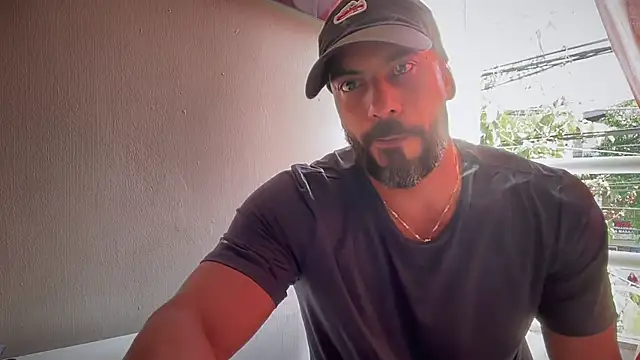 Snapshot of romeolovedark chatting on November 2025 07:52:02 PM romeolovedark online show from November 2025 07:52:02 PM