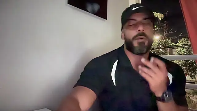 Snapshot of romeolovedark chatting on November 2025 07:57:01 AM romeolovedark online show from November 2025 07:57:01 AM