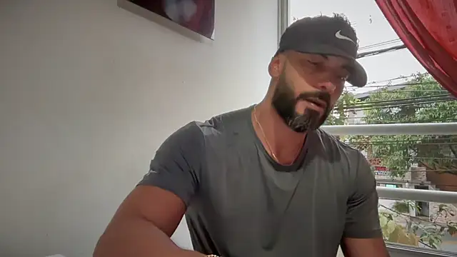 Snapshot of romeolovedark chatting on November 2025 08:57:01 PM romeolovedark online show from November 2025 08:57:01 PM