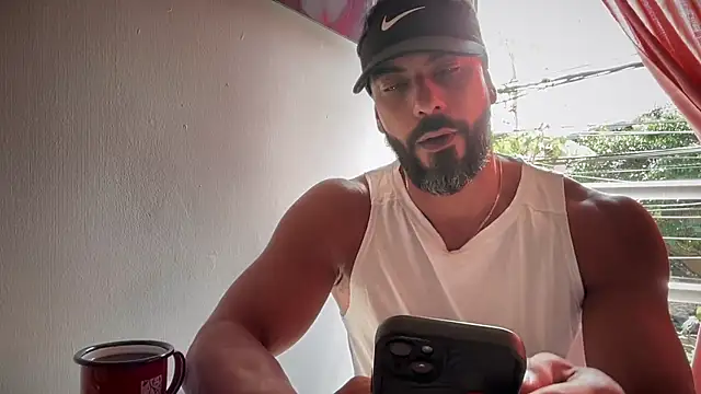 Snapshot of romeolovedark chatting on November 2025 04:44:01 PM romeolovedark online show from November 2025 04:44:01 PM