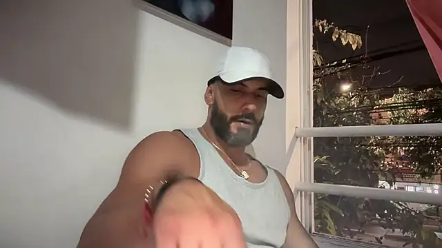 Snapshot of romeolovedark chatting on December 2025 11:34:02 PM romeolovedark online show from December 2025 11:34:02 PM