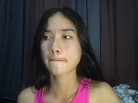 Snapshot of ShinningEthene chatting on January 2026 08:27:01 AM ShinningEthene online show from January 2026 08:27:01 AM