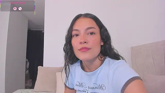 TIFFANYRUSSO online show from July 2026 05:36:01 AM