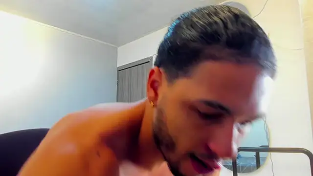 Kris Khalifa69 online show from February 2026 03:53:01 PM