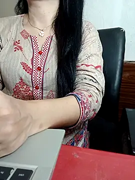 Snapshot of Chanchal--Navya chatting on April 2026 06:16:01 PM Chanchal--Navya online show from April 2026 06:16:01 PM