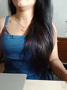 Snapshot of Chanchal--Navya chatting on May 2026 06:09:01 PM Chanchal--Navya online show from May 2026 06:09:01 PM