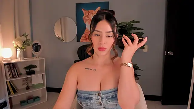 LiaPearce online show from December 2025 02:24:01 PM