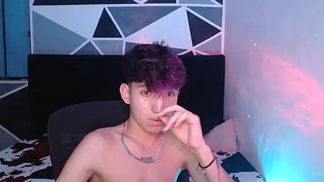 littlextreme online show from December 2024 06:33:02 AM