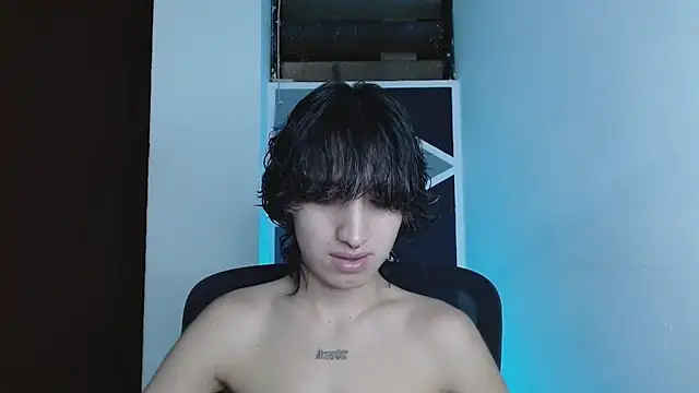 littlextreme online show from May 2026 03:03:02 AM
