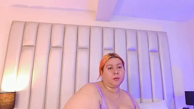 aandreaperez online show from December 2025 11:41:01 AM