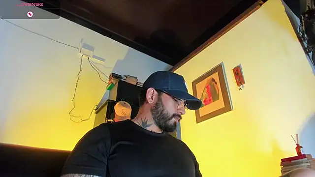 CamiloGray  online show from November 2025 03:47:01 PM