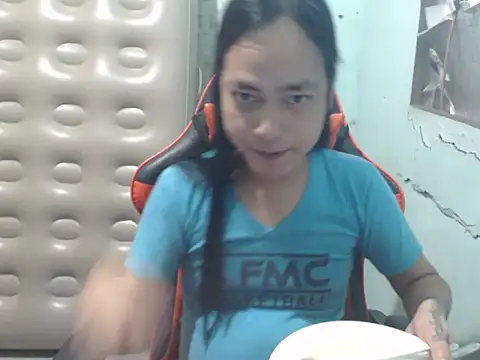 itsmacky4u online show from September 2025 05:08:02 AM