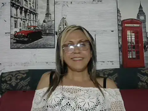 divahot08 online show from January 2025 09:42:01 PM