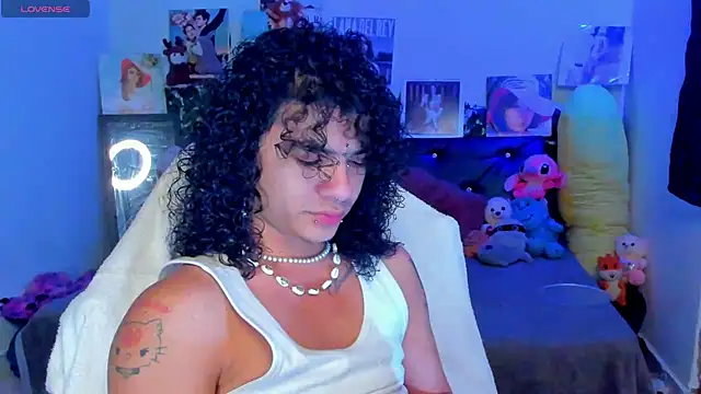Snapshot of sweetvond_ chatting on March 2025 08:37:02 PM sweetvond online show from March 2025 08:37:02 PM