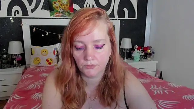 Snapshot of SinFulTitsDD chatting on February 2025 09:12:01 PM SinFulTitsDD online show from February 2025 09:12:01 PM