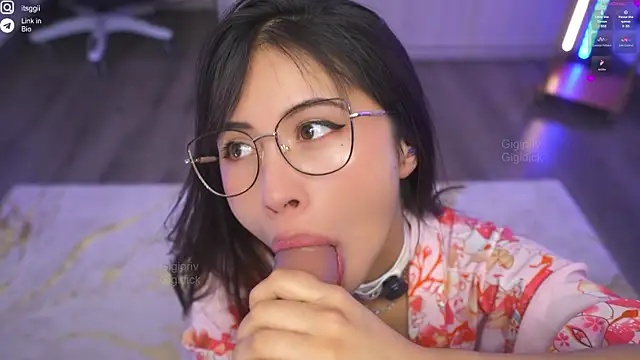 Snapshot of Gigi_ohlala chatting on September 2025 01:44:02 PM Gigi ohlala online show from September 2025 01:44:02 PM