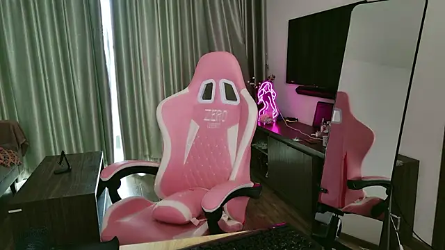 AsianQueens online show from December 2025 12:19:01 AM