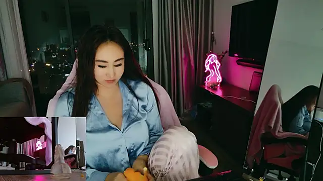 AsianQueens online show from December 2025 02:57:02 PM