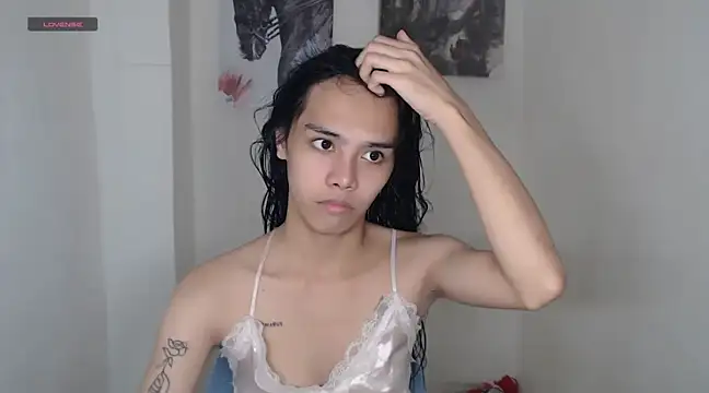 shecutie69 online show from December 2024 04:38:02 PM