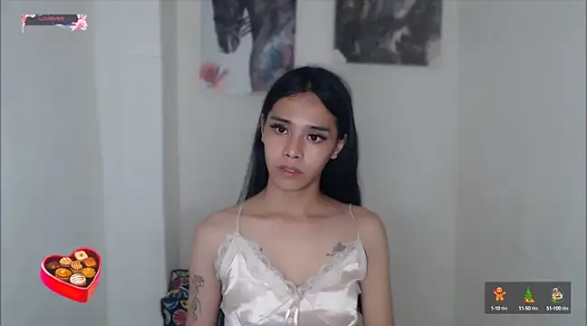 Snapshot of shecutie69 chatting on December 2024 03:07:02 AM shecutie69 online show from December 2024 03:07:02 AM