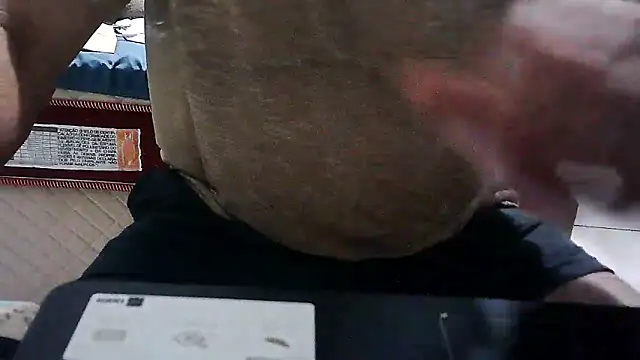 eduar570 online show from November 2025 12:21:01 AM