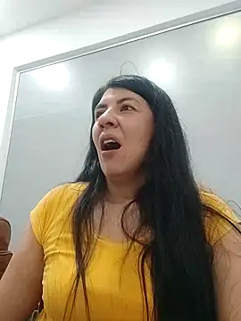 Snapshot of aisha_latina chatting on March 2025 03:31:01 PM aisha latina online show from March 2025 03:31:01 PM