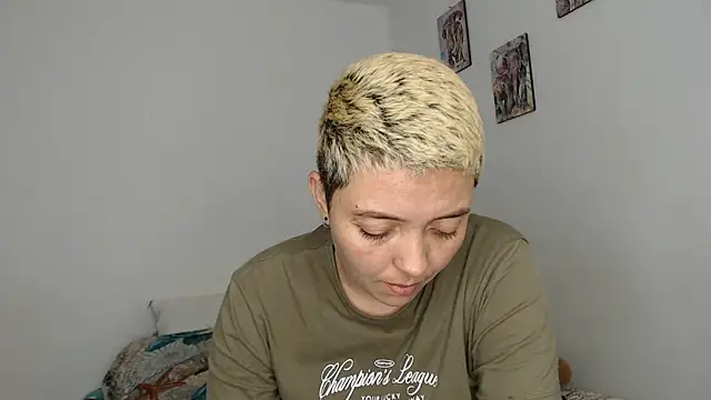 kathy luisa online show from February 2026 11:01:02 PM