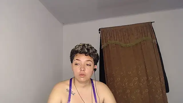 Snapshot of kathy_luisa chatting on May 2026 11:04:01 AM kathy luisa online show from May 2026 11:04:01 AM