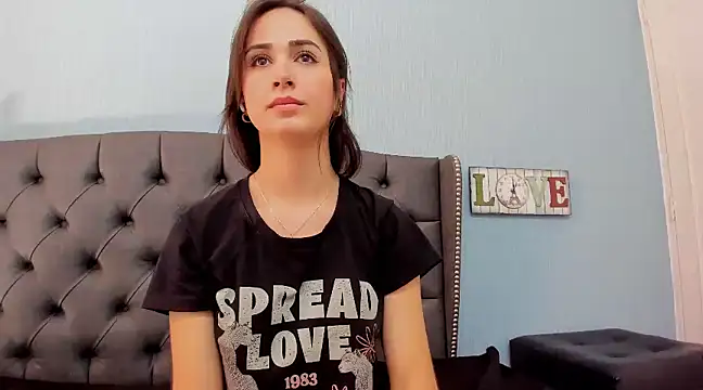 Snapshot of AndreaStivens chatting on February 2025 12:09:02 PM AndreaStivens online show from February 2025 12:09:02 PM