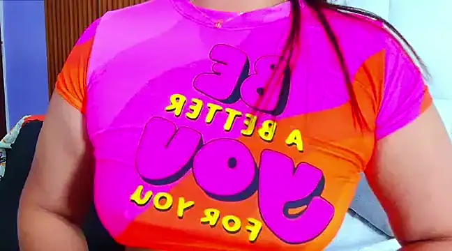 IrresistibleMilf online show from February 2025 04:03:02 PM