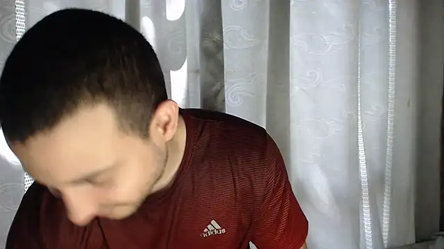 Snapshot of Armando_2002 chatting on October 2025 06:09:01 PM Armando 2002 online show from October 2025 06:09:01 PM