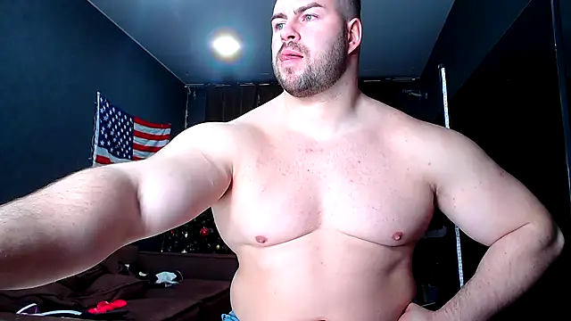 Snapshot of muscularjohnforuX chatting on February 2025 03:27:01 PM muscularjohnforuX online show from February 2025 03:27:01 PM