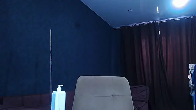 Snapshot of muscularjohnforuX chatting on September 2025 07:44:01 AM muscularjohnforuX online show from September 2025 07:44:01 AM