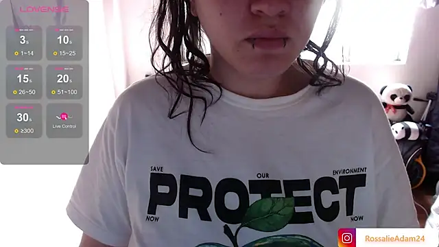 Snapshot of RossalieAdam24 chatting on May 2026 05:42:01 PM RossalieAdam24 online show from May 2026 05:42:01 PM