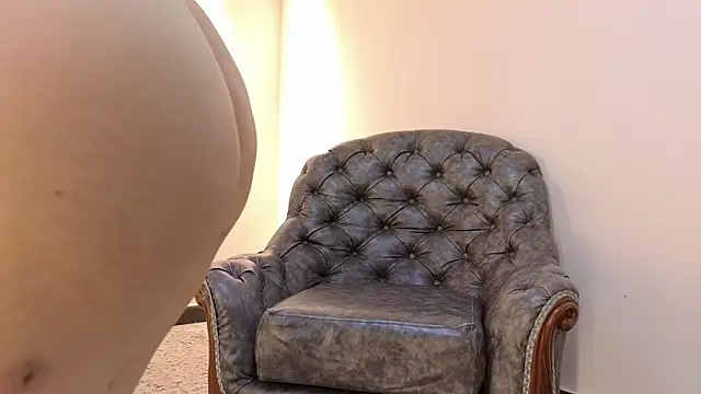 Snapshot of niky_smit chatting on December 2025 11:06:02 AM niky smit online show from December 2025 11:06:02 AM