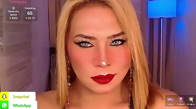 Snapshot of QUEEN_GIAMOORE69 chatting on December 2024 09:58:02 PM QUEEN GIAMOORE69 online show from December 2024 09:58:02 PM