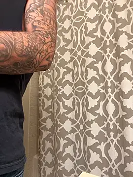 Mackwood89 online show from December 2024 06:37:02 AM