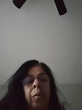 Susannemilf online show from November 2025 10:41:02 PM