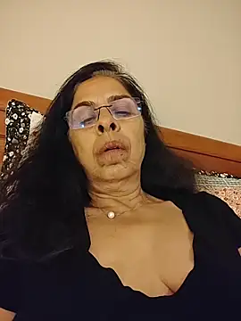 Susannemilf online show from November 2025 11:58:01 PM