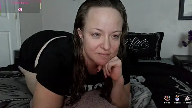 julimonroe online show from November 2025 02:59:01 AM