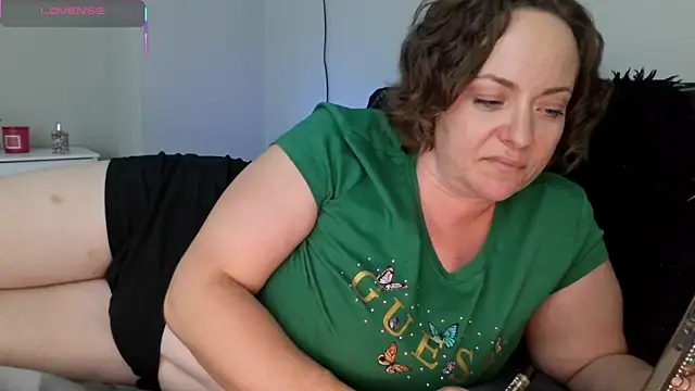julimonroe online show from May 2026 03:01:02 AM