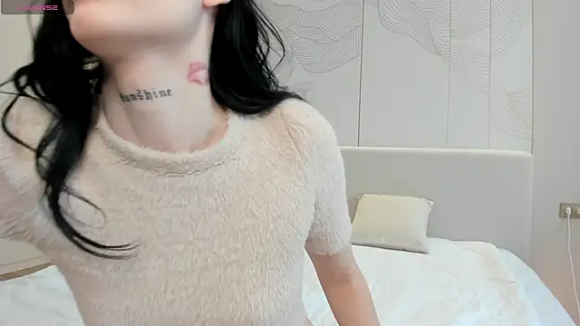 Snapshot of JenniferQueen11 chatting on November 2025 05:32:02 AM JenniferQueen11 online show from November 2025 05:32:02 AM